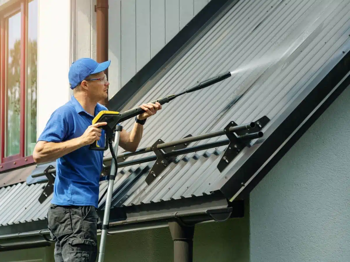 Metal Roof Maintenance in Naperville